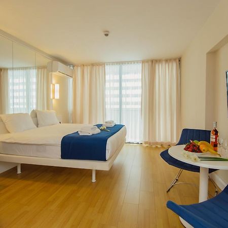 Appartement Orbi City - A & С à Batoumi Extérieur photo