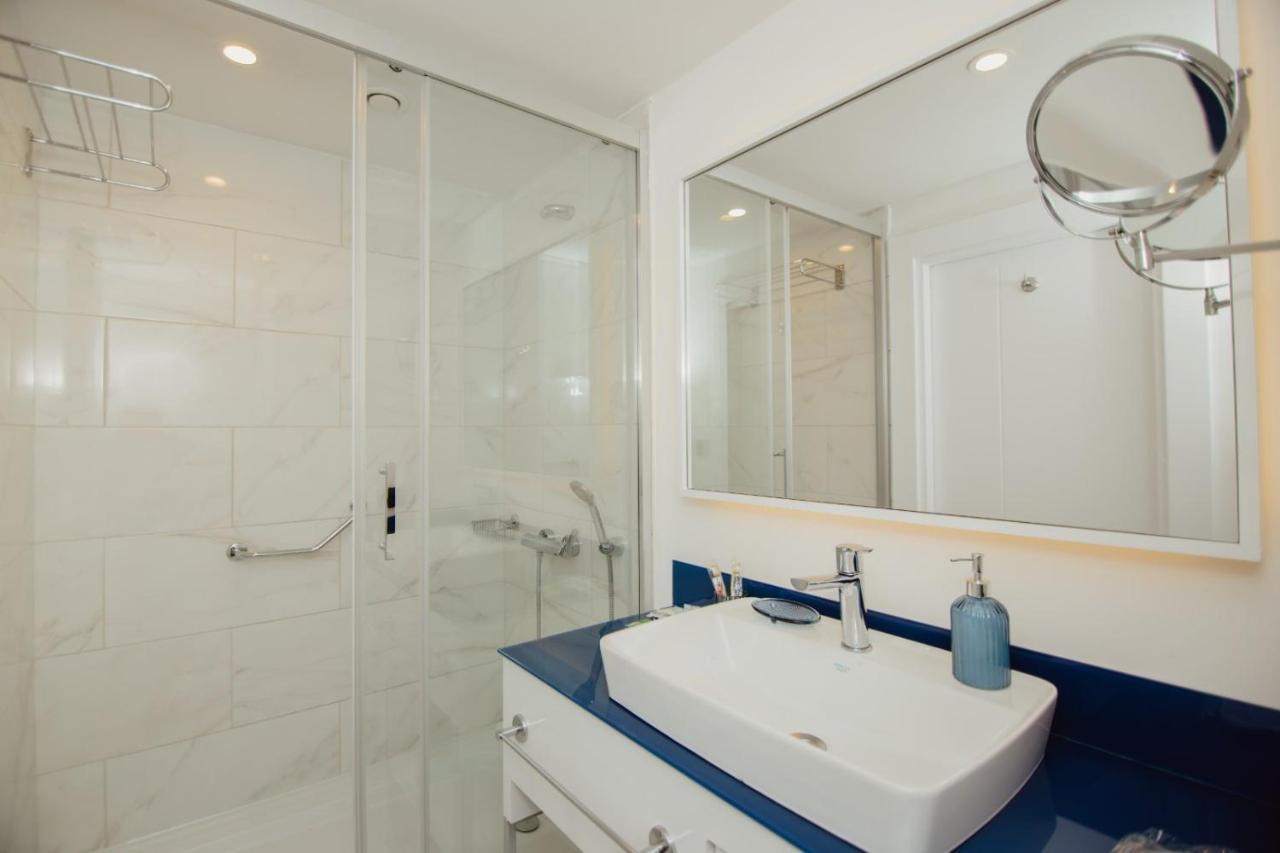 Appartement Orbi City - A & С à Batoumi Extérieur photo